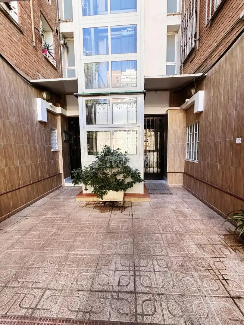 Vista exterior de Piso en venta en Madrid con Aire acondicionado, Calefacción y Terraza