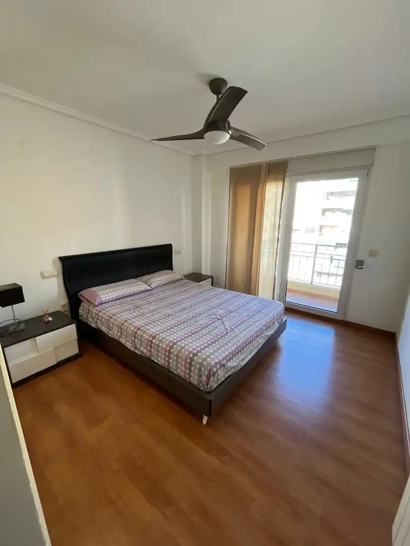 Schlafzimmer von Wohnung zum Verkauf in Valencia mit Klimaanlage, Heizung und Parkett