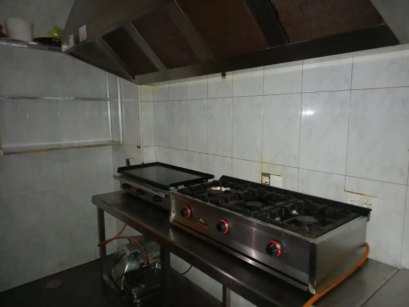 Cocina de Local de alquiler en Cáceres con Aire acondicionado