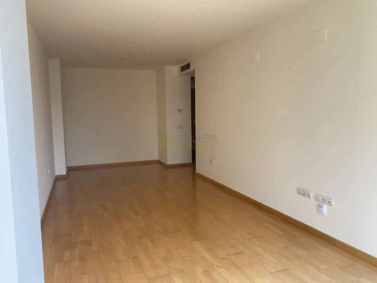 Piso en venta en Bucarest, Rafalafena