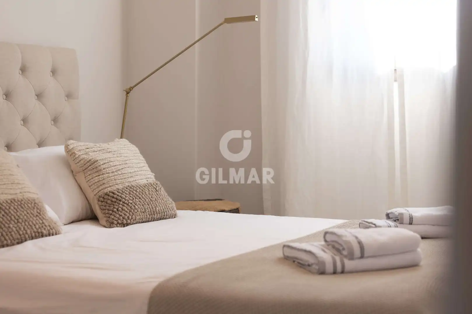 Habitación de Ático en venta en Estepona con Calefacción, Trastero y Piscina