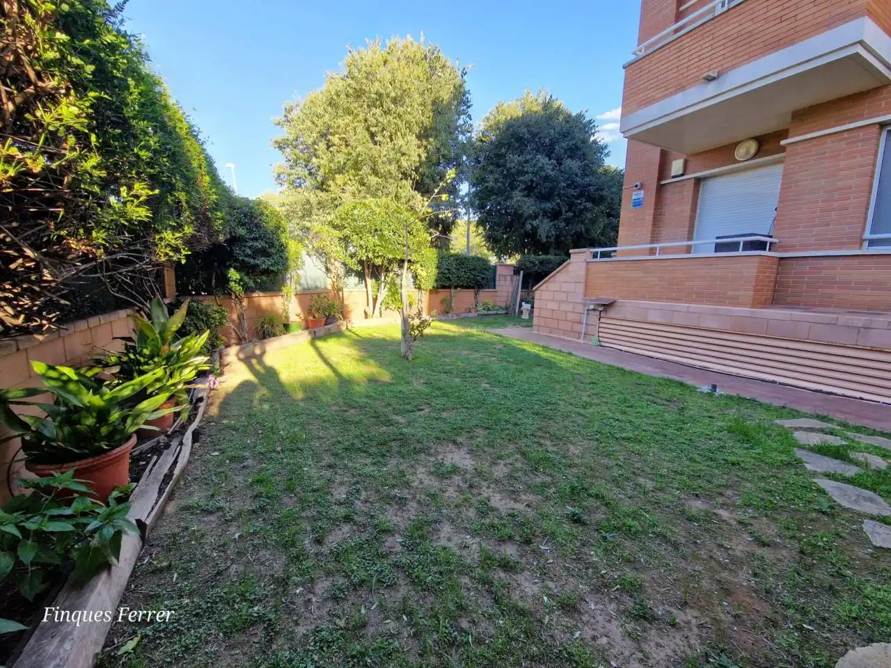 Jardín de Piso de alquiler en Cubelles con Aire acondicionado, Calefacción y Jardín privado