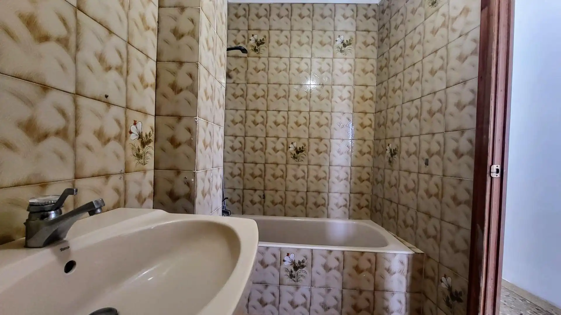 Bathroom of Detached homes for sale in Barx  with Air Conditioner, Heating and Terrace