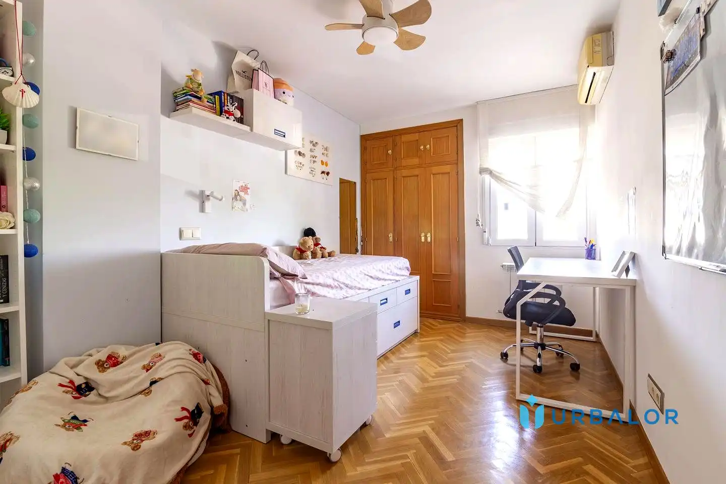 Habitación de Dúplex en venta en Alcorcón con Aire acondicionado, Calefacción y Parquet