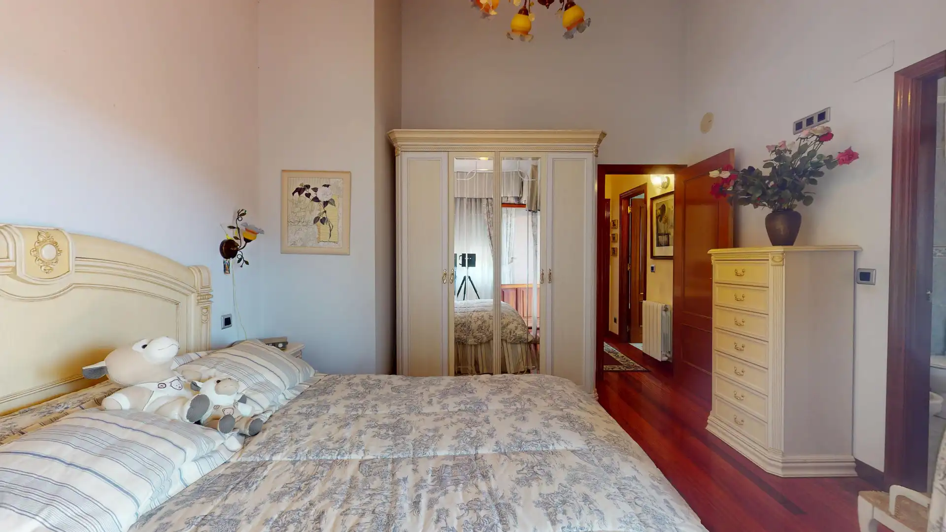 Habitación de Casa o chalet en venta en Castro-Urdiales con Calefacción, Terraza y Trastero