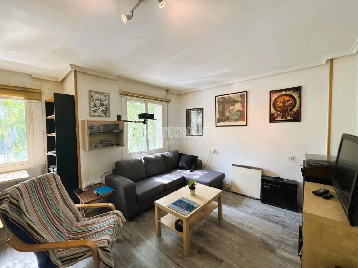 Living room of Flat for sale in Zaragoza