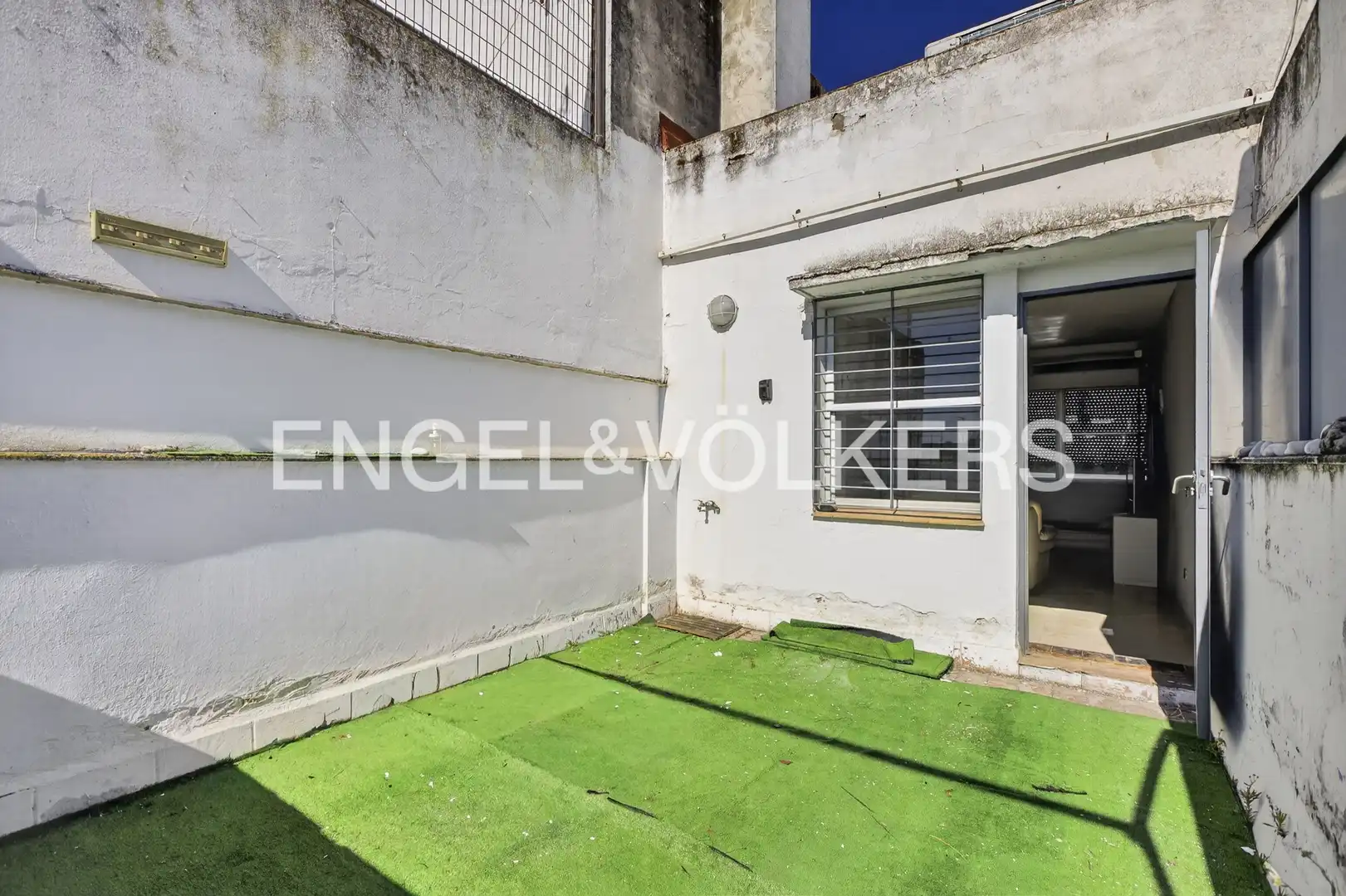 Terrace of Duplexes for sale in Sevilla  with Air Conditioner and Heating