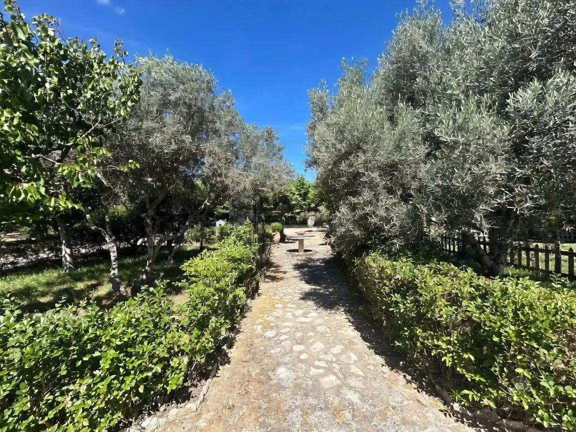 Country homes for sale in 0, Cascante