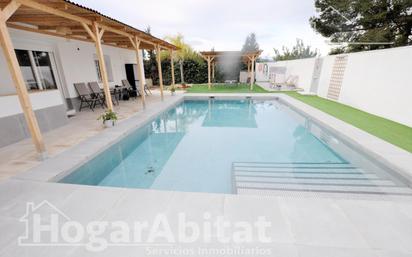 Piscina de Casa o xalet en venda en Riba-roja de Túria amb Aire condicionat, Calefacció i Jardí privat