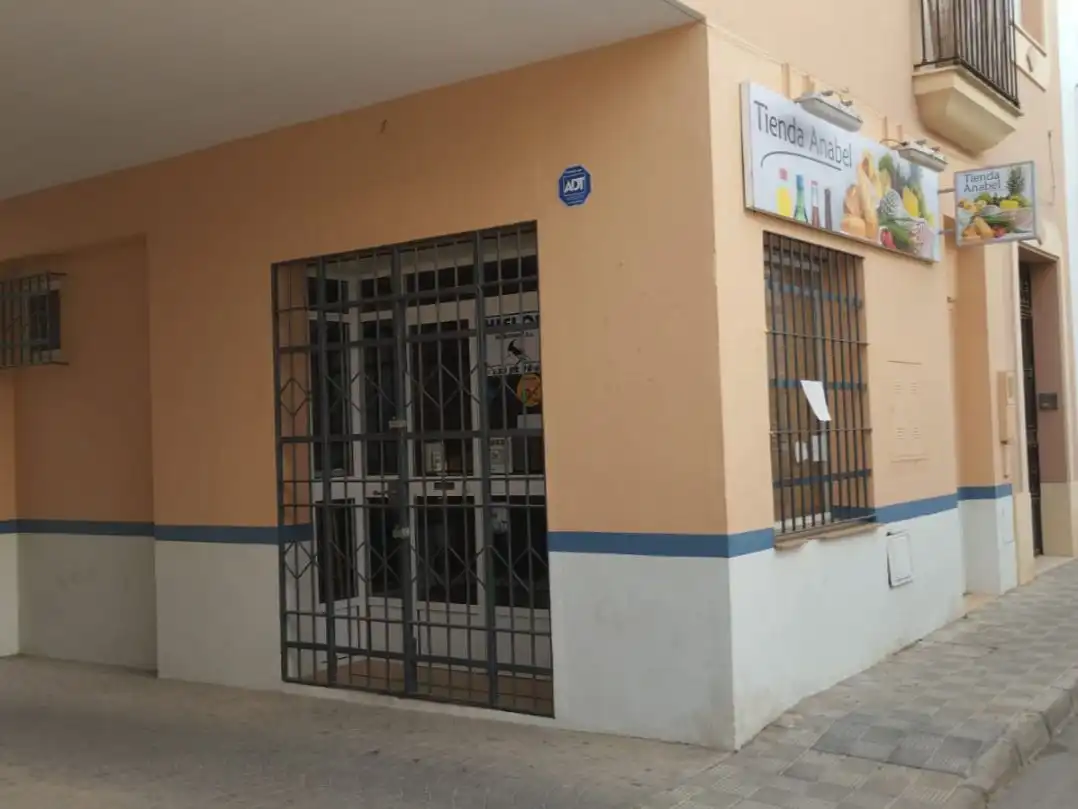 Local de lloguer en Marchena amb Aire condicionat