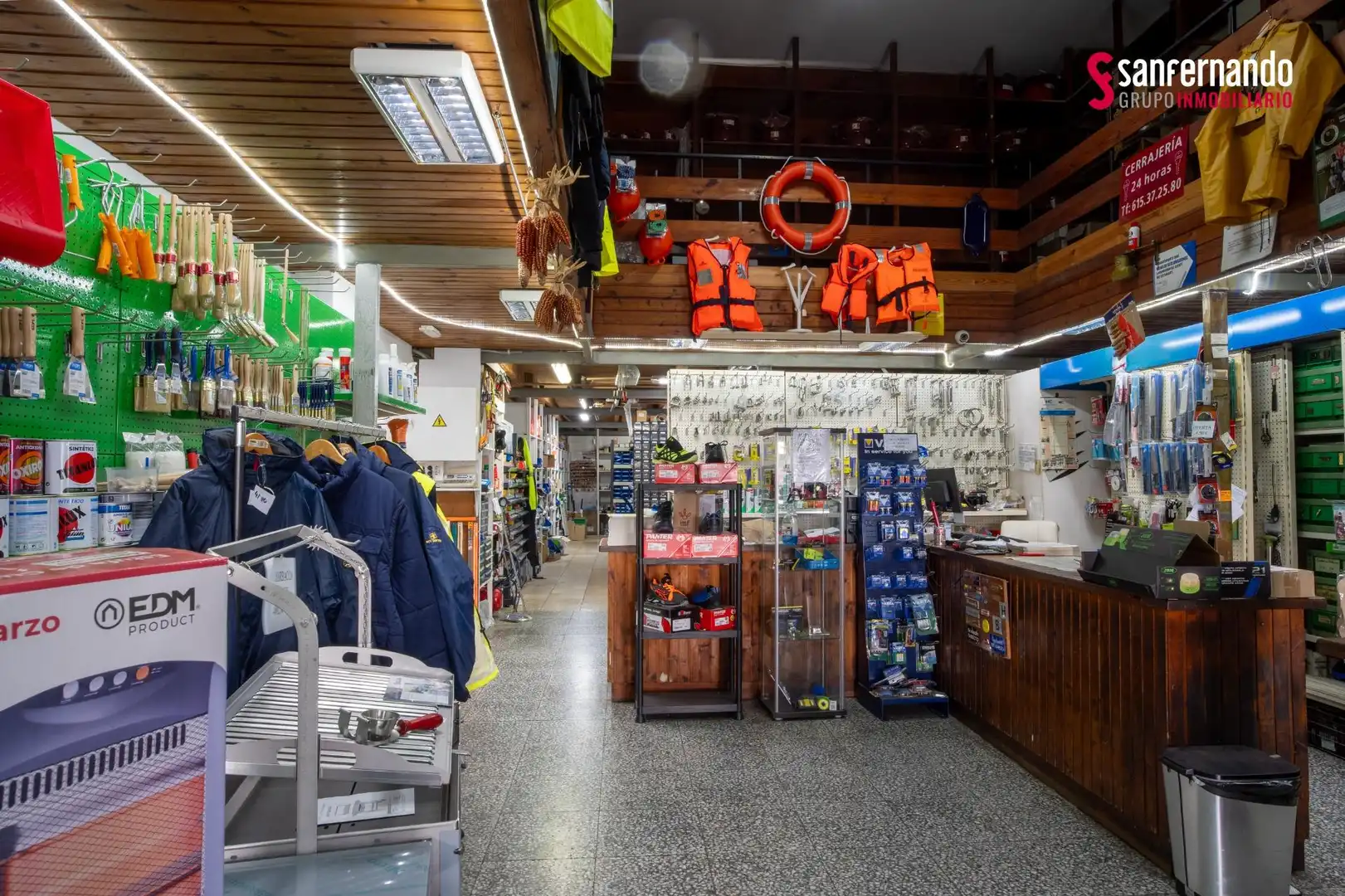 Local comercial en venta en Calle del Marqués de la Hermida, imagen 3