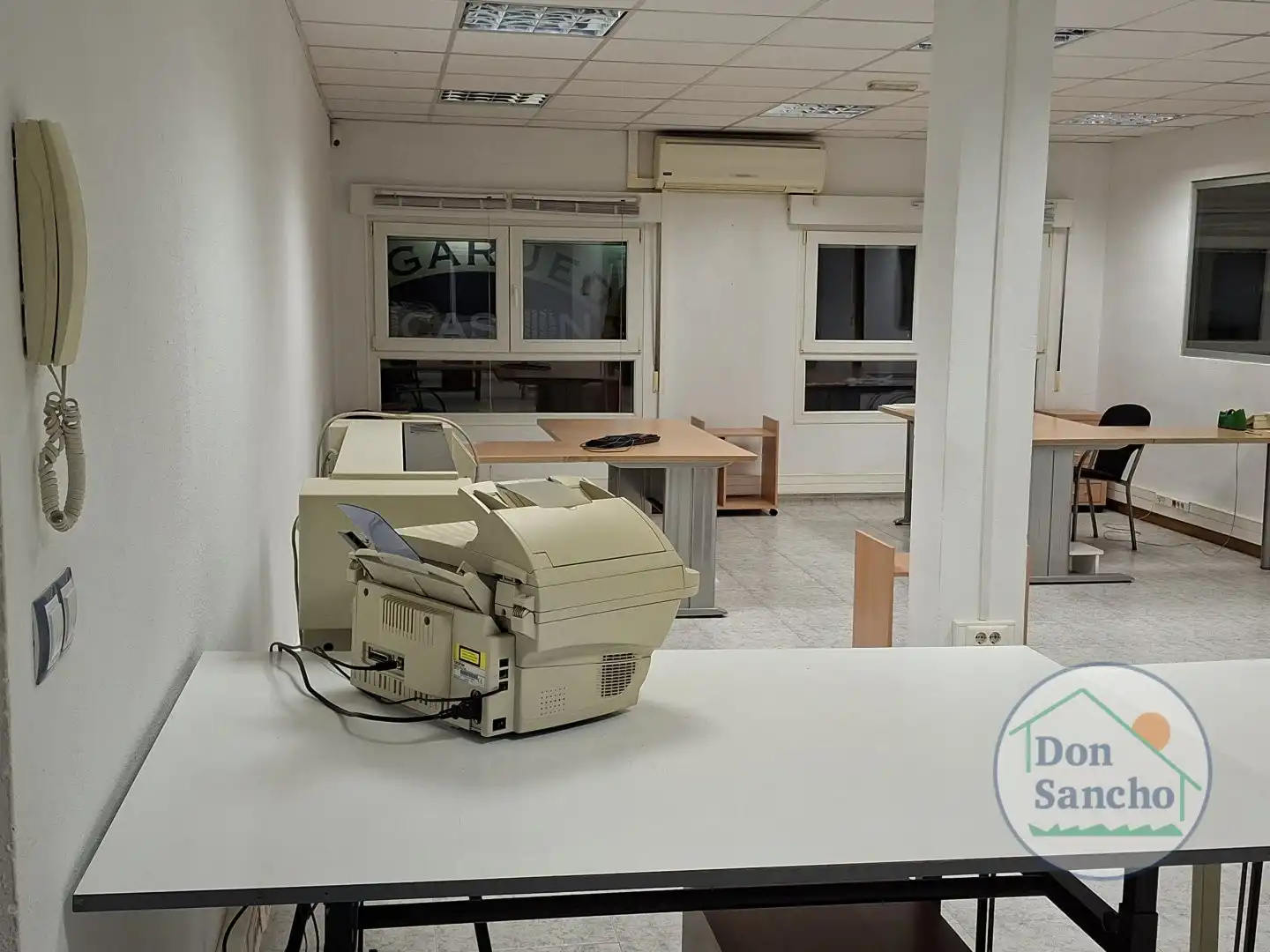 Oficina de alquiler en Polígono Argales