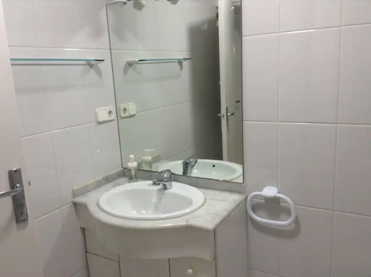 Apartament amb terrassa de lloguer a Paseo maritim neptu, imagen 19