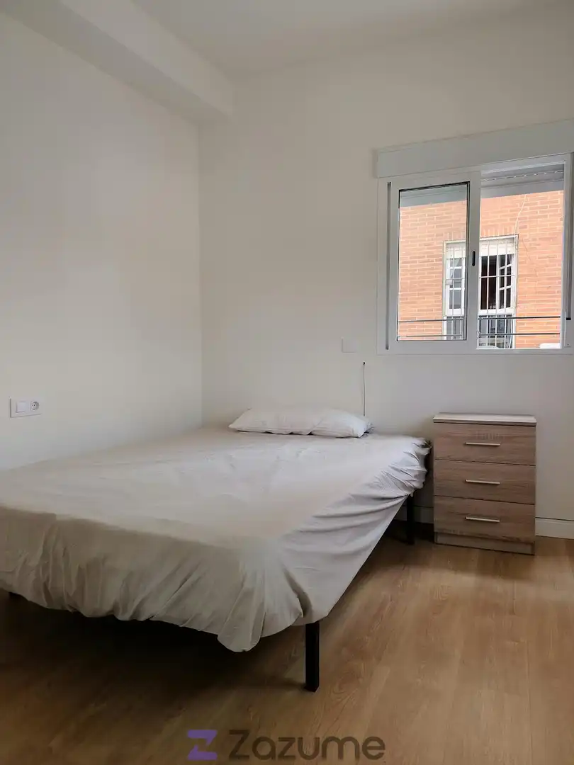 Schlafzimmer von Wohnung zur Miete in Sevilla mit Klimaanlage, Heizung und Möbliert