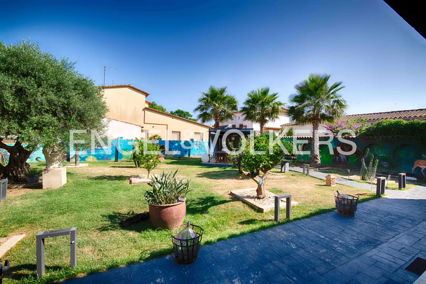 Xalet amb piscina en venda a Carrer Carlit, imagen 5