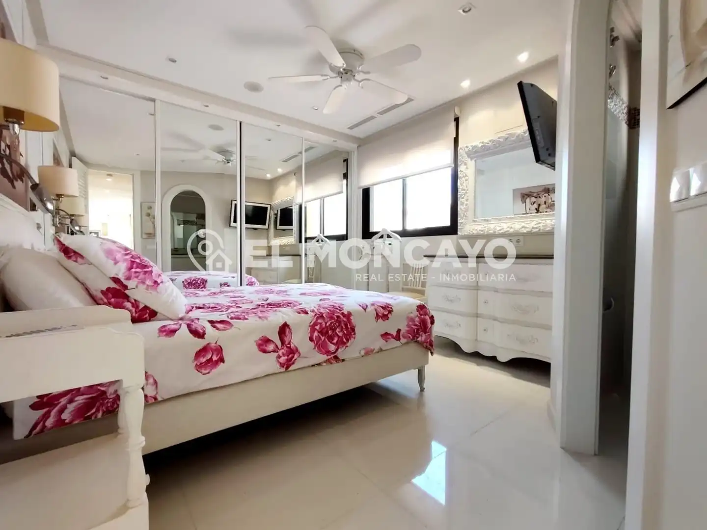 Habitación de Ático en venta en Guardamar del Segura con Aire acondicionado, Calefacción y Jardín privado