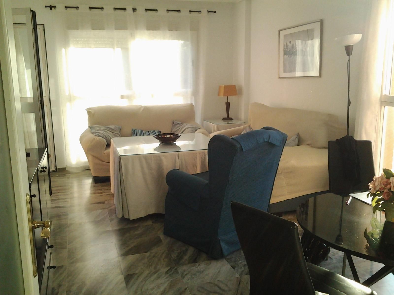 Living room of Flat to rent in  Sevilla Capital  with Air Conditioner, Heating and Terrace