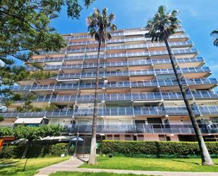 Vista exterior de Pis en venda en Cambrils amb Calefacció, Terrassa i Moblat