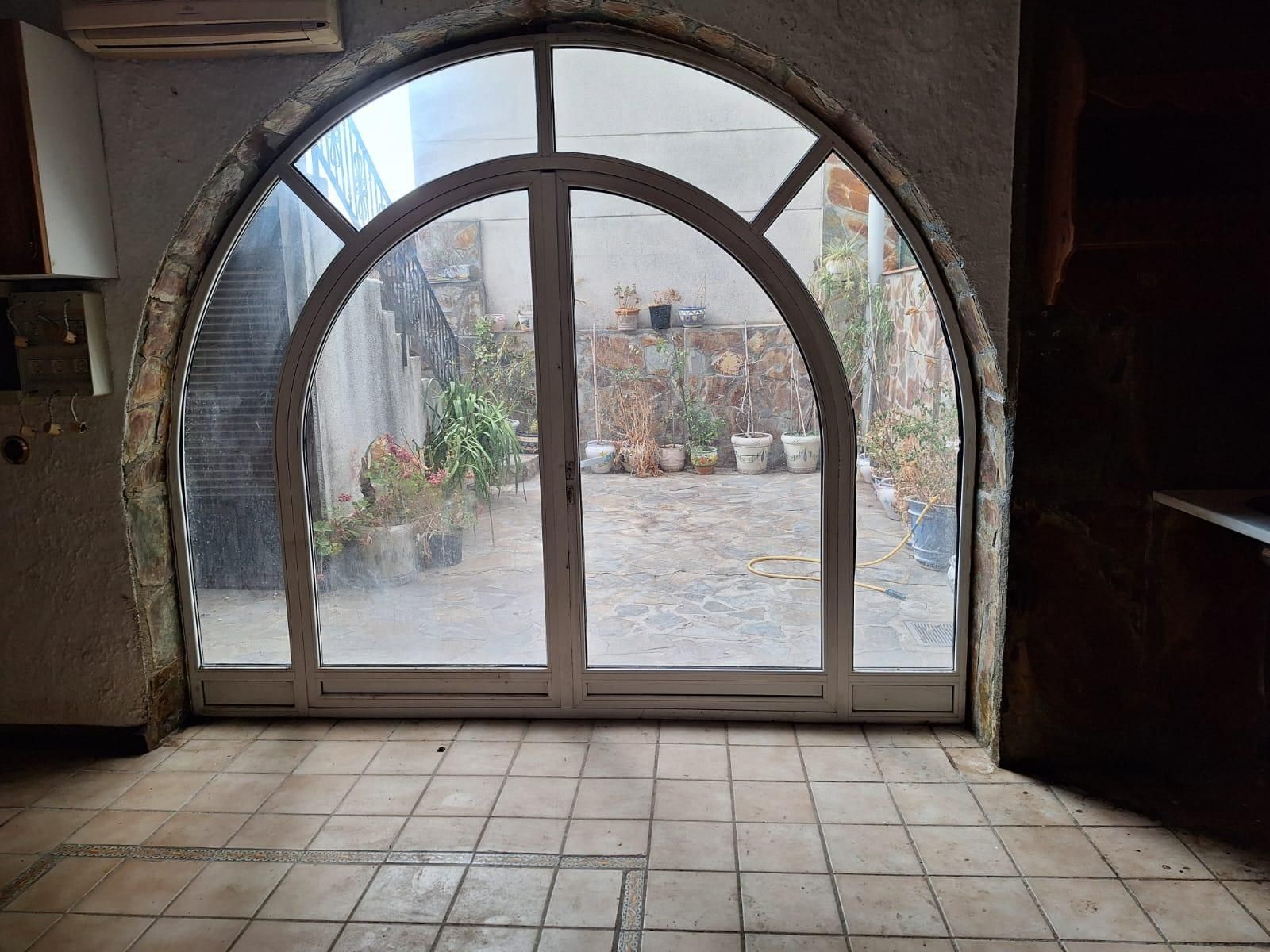 Casa o chalet en venta en Viladecavalls con Terraza y Piscina comunitaria