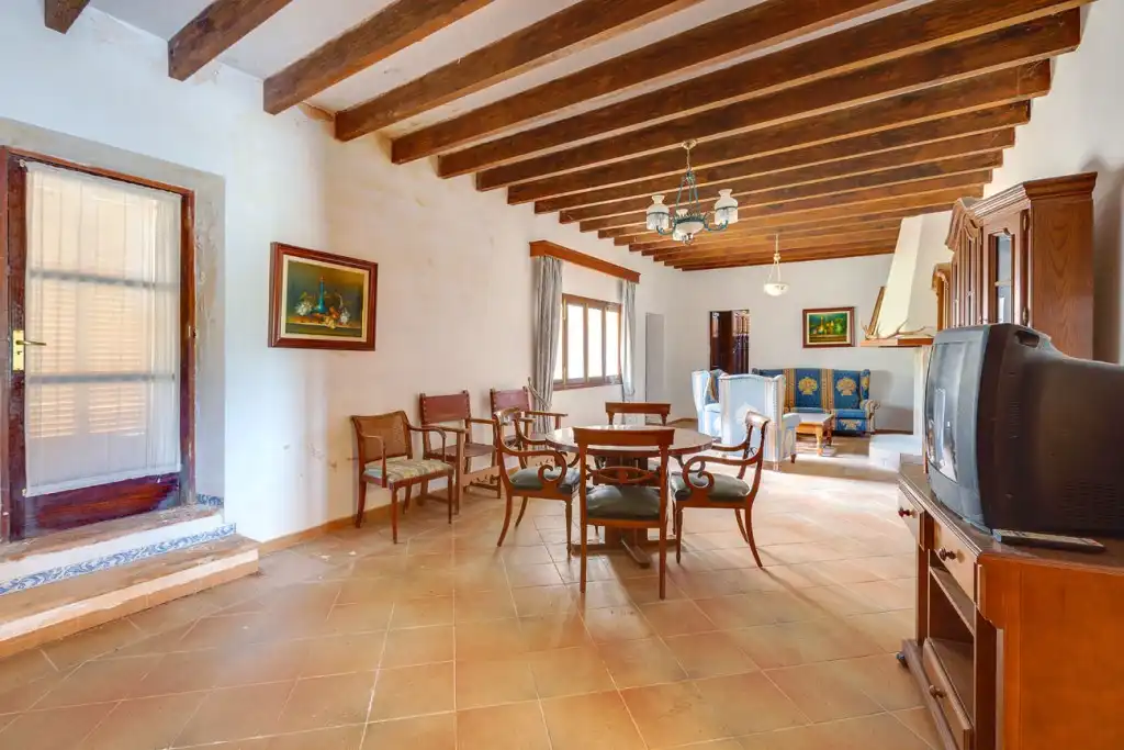 Casa rústica con piscina en venta en Llucmajor pueblo, imagen 2