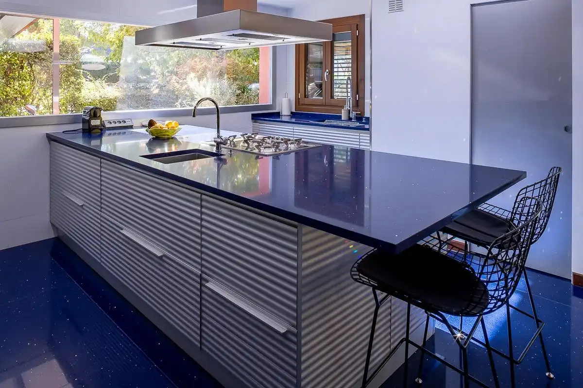 Cocina de Casa adosada en venta en Boadilla del Monte con Aire acondicionado, Calefacción y Jardín privado