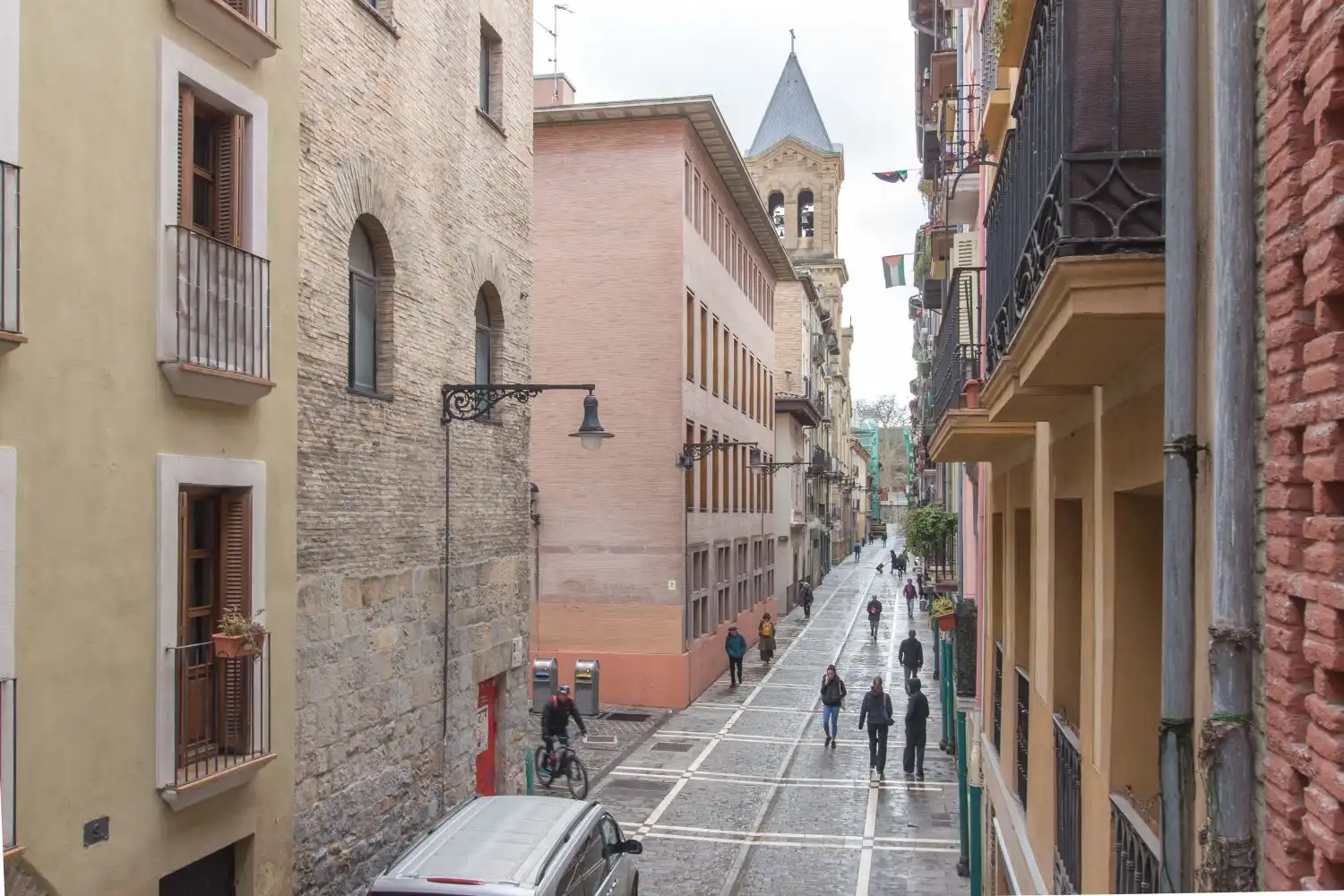 Vista exterior de Piso en venta en  Pamplona / Iruña con Calefacción, Amueblado y Balcón