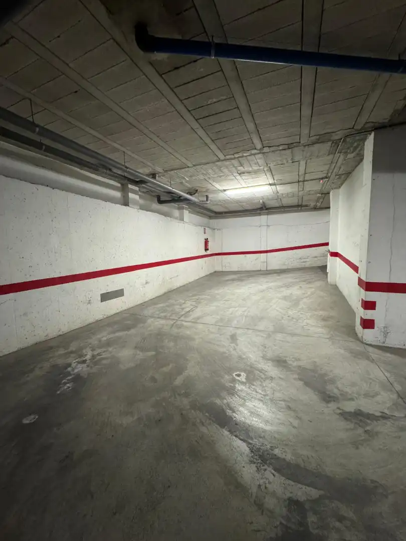 Parking de Piso en venta en Torrevieja con Aire acondicionado, Amueblado y Horno