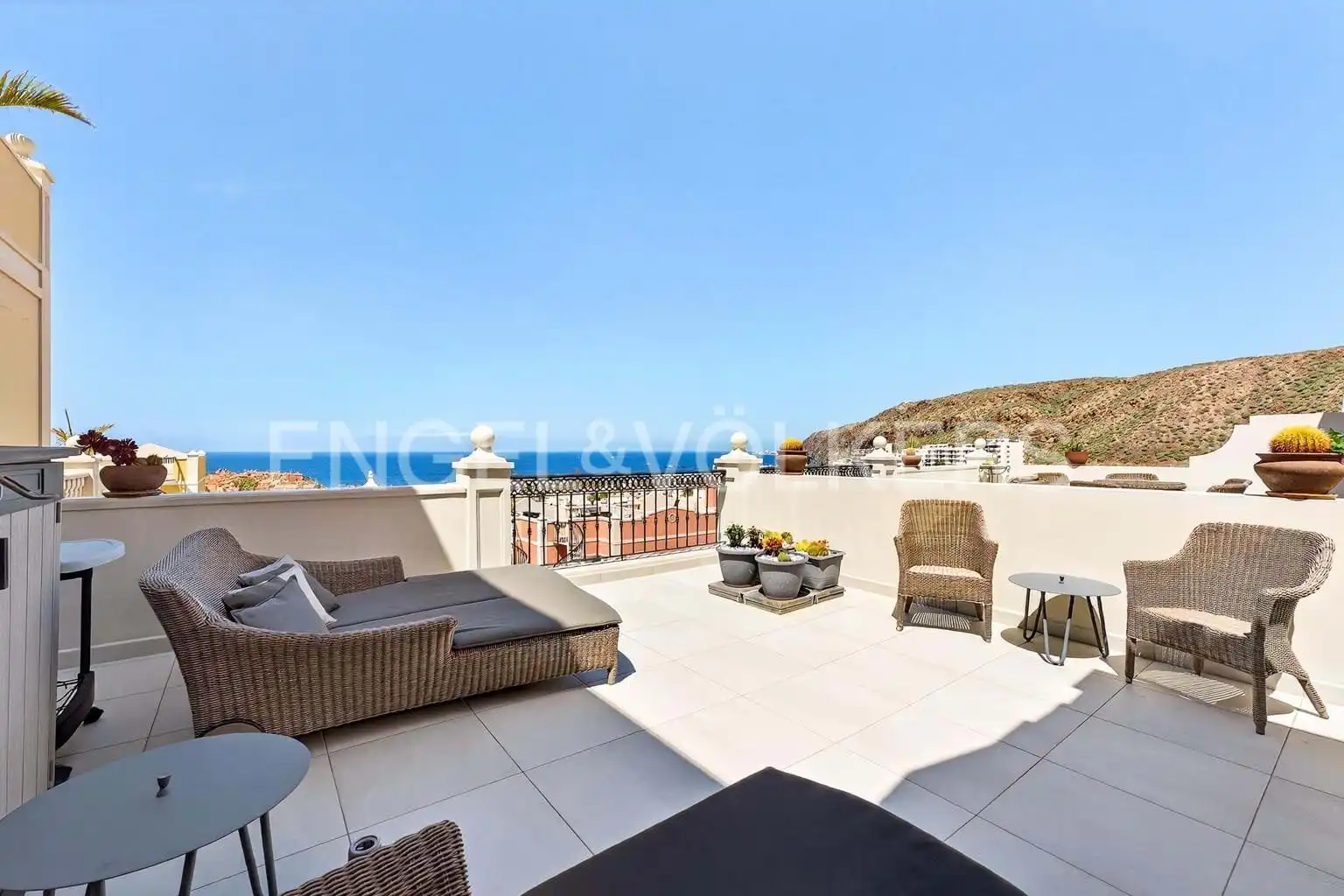 Terrasse von Haus oder Chalet zum Verkauf in Arona mit Klimaanlage, Terrasse und Schwimmbad