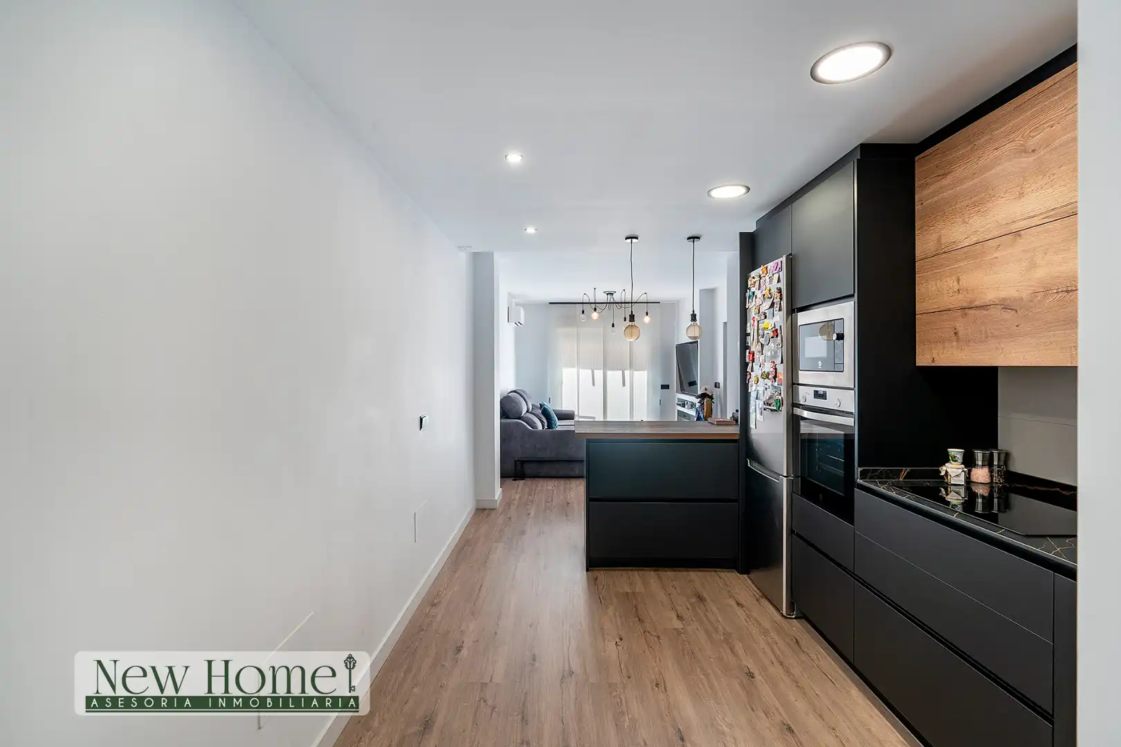 Piso en venta en Roquetas de Mar con Terraza y Amueblado