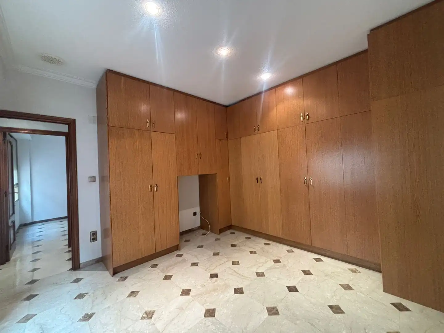 Flat for sale in Novelda  with Air Conditioner and Home automation