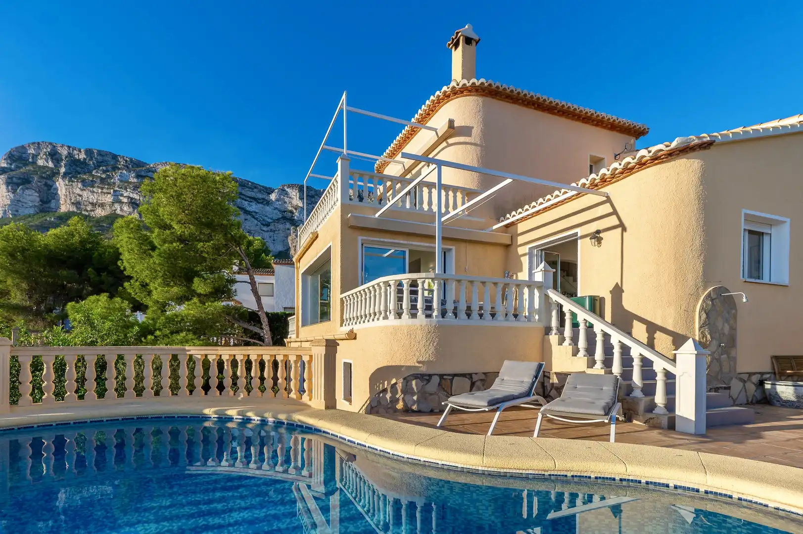 Vista exterior de Casa o chalet en venta en Dénia con Aire acondicionado, Calefacción y Terraza