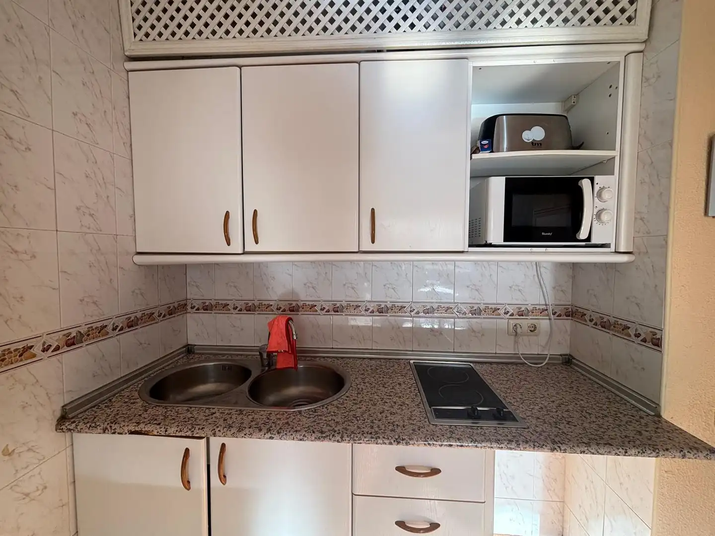 Cuina de Estudi en venda en Benalmádena amb Terrassa, Moblat i Piscina comunitària