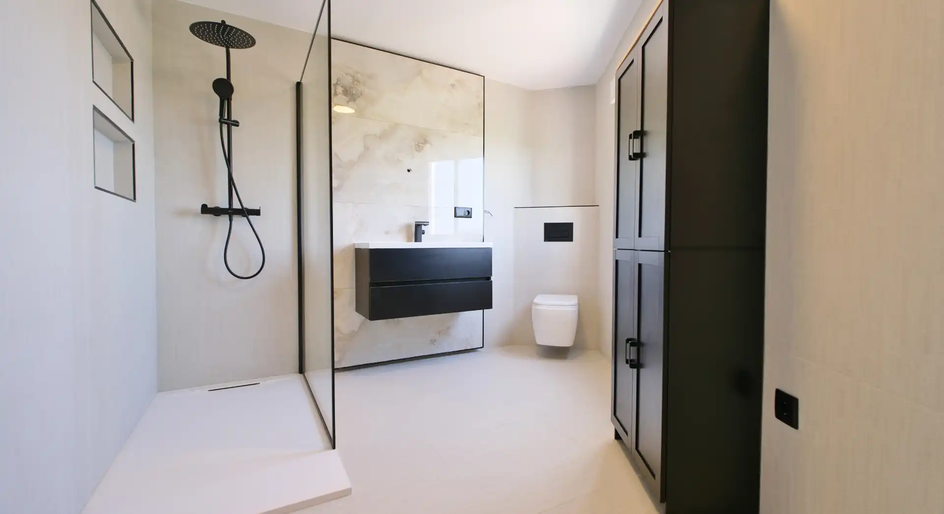 Baño de Casa o chalet de alquiler en Sagunto / Sagunt con Aire acondicionado, Calefacción y Jardín privado