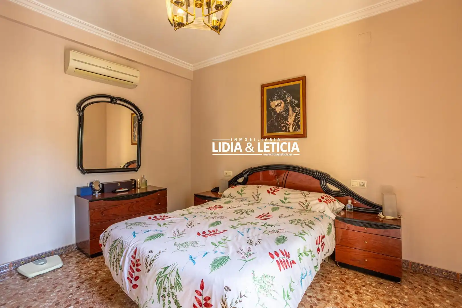 Dormitori de Casa o xalet en venda en Alcalá de Guadaira amb Aire condicionat, Calefacció i Terrassa
