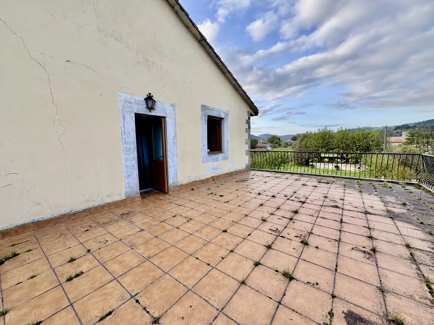 Terraza de Casa adosada en venta en Molledo con Parquet, Terraza y Amueblado