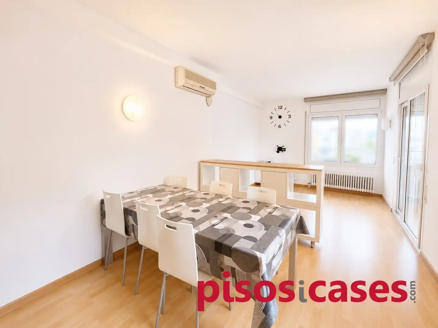 Comedor de Piso de alquiler en Vic con Calefacción, Horno y Balcón