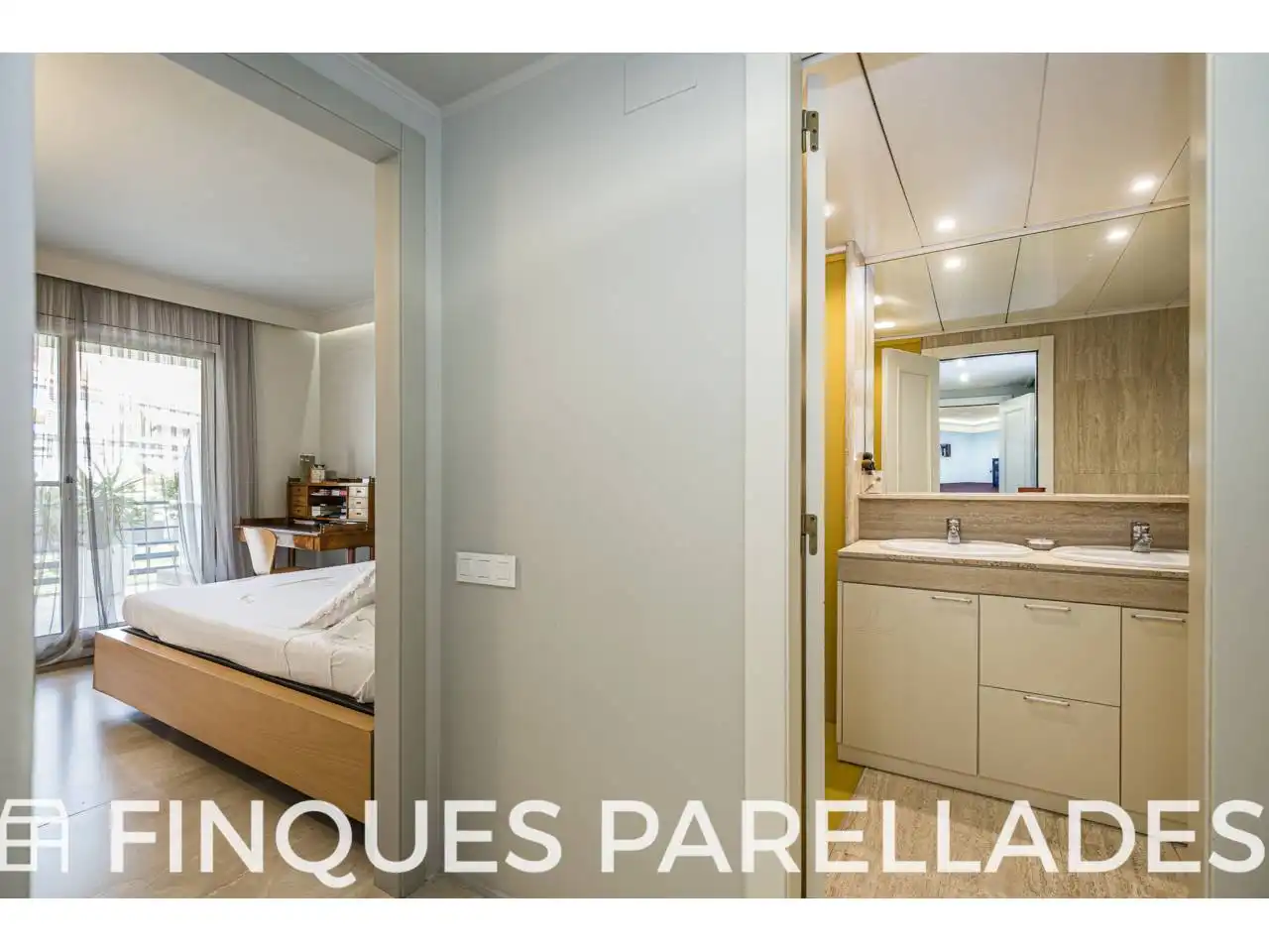 Bedroom of Flat for sale in Sitges  with Air Conditioner, Heating and Terrace