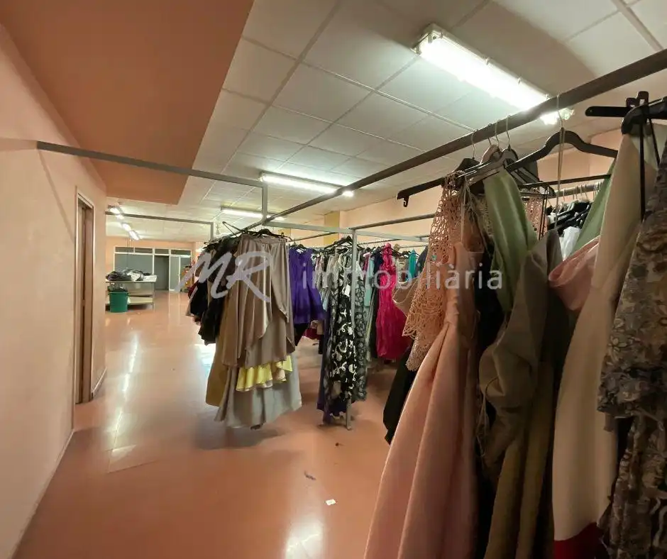 Local comercial en venda a Carrer PEP VENTURA 26, imagen 3