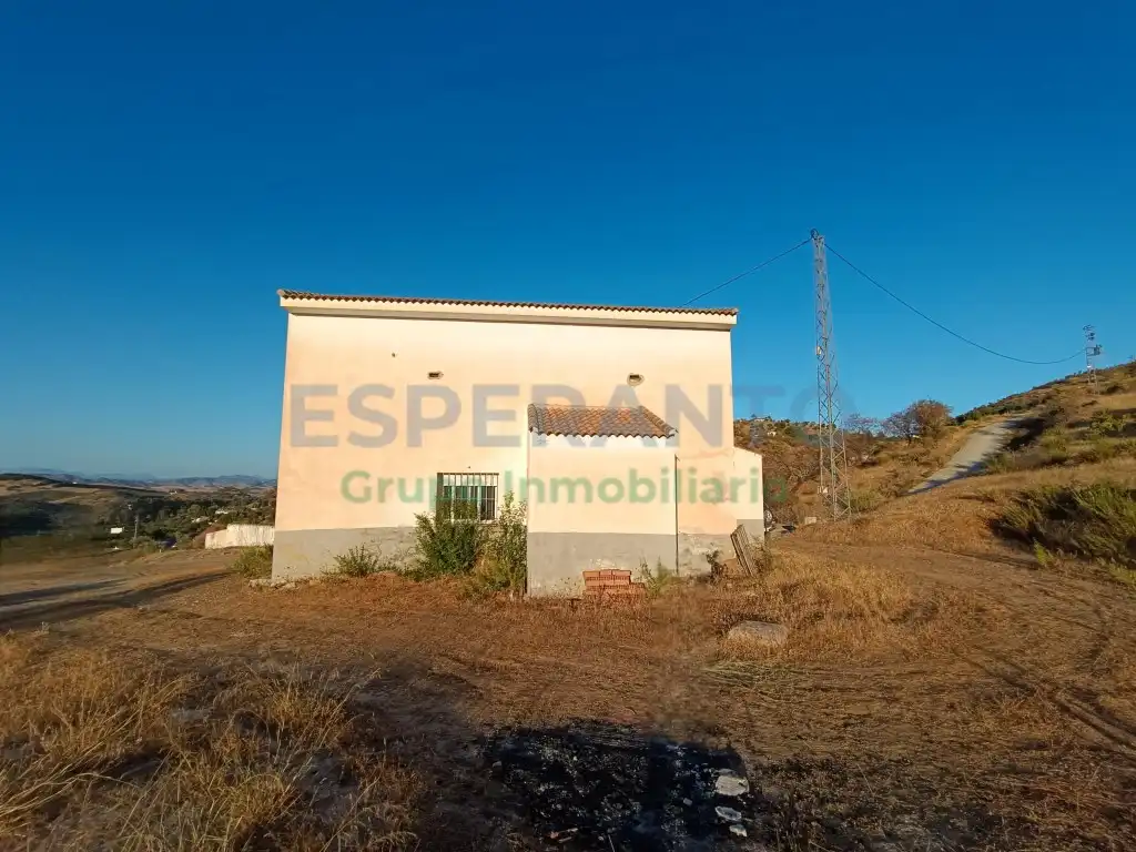 Country homes for sale in Guaro, Málaga
