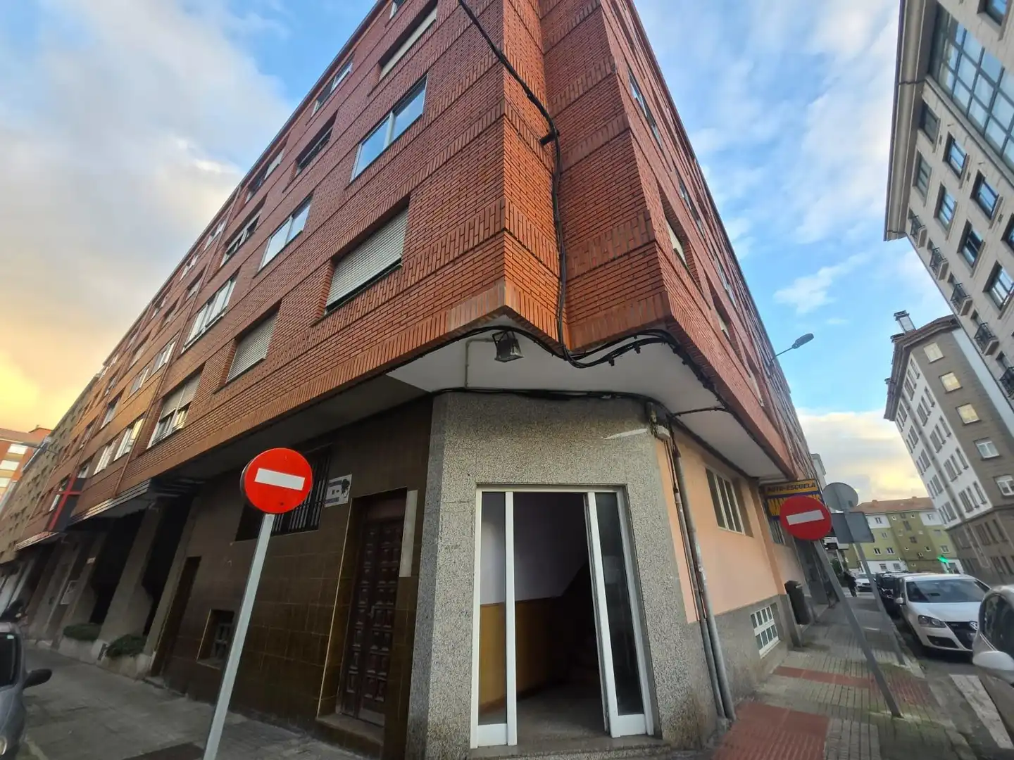 Vista exterior de Local en venta en Ferrol