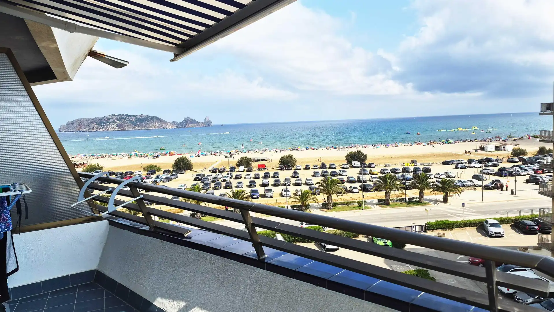 Piso en venta en L'Estartit con Terraza y Piscina comunitaria