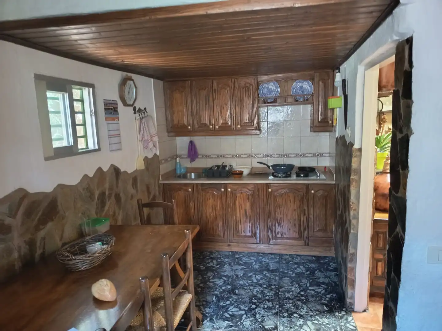 Cuina de Casa o xalet en venda en Santa Lucía de Tirajana amb Calefacció, Jardí privat i Rentadora