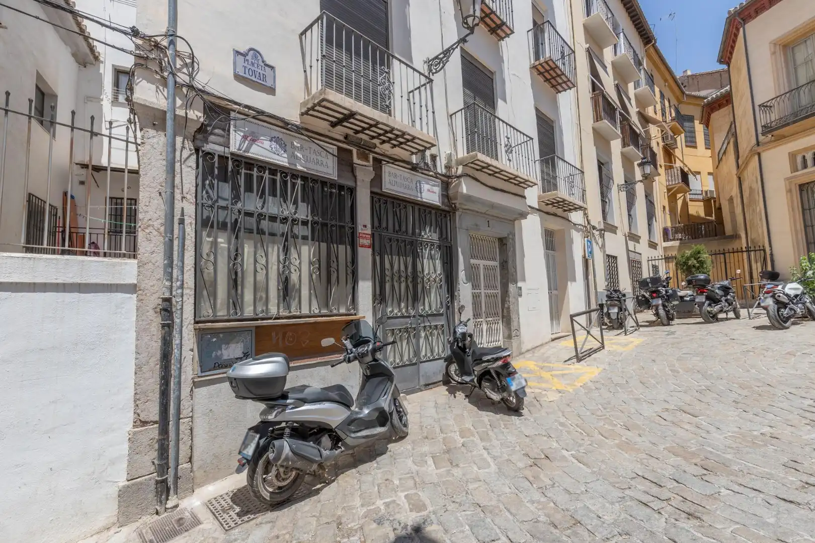 Local comercial en venda a Placeta de Tovar 1, imagen 2