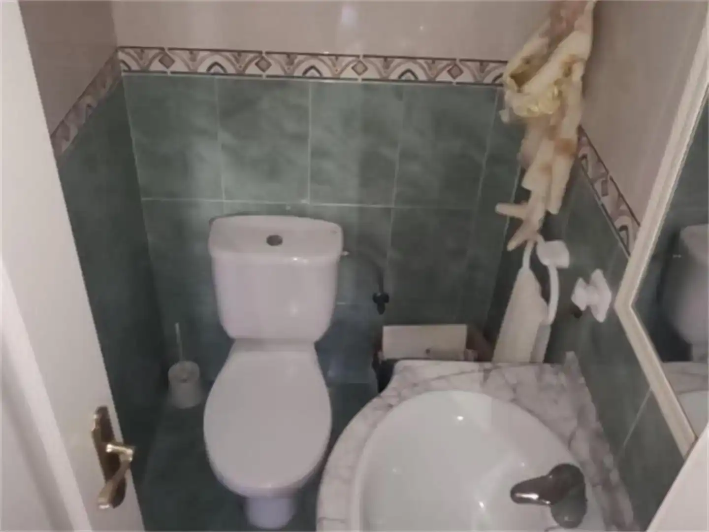 Baño de Piso en venta en Cabra con Aire acondicionado, Piscina y Balcón