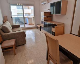 Sala d'estar de Apartament de lloguer en Oropesa del Mar / Orpesa amb Aire condicionat, Calefacció i Terrassa