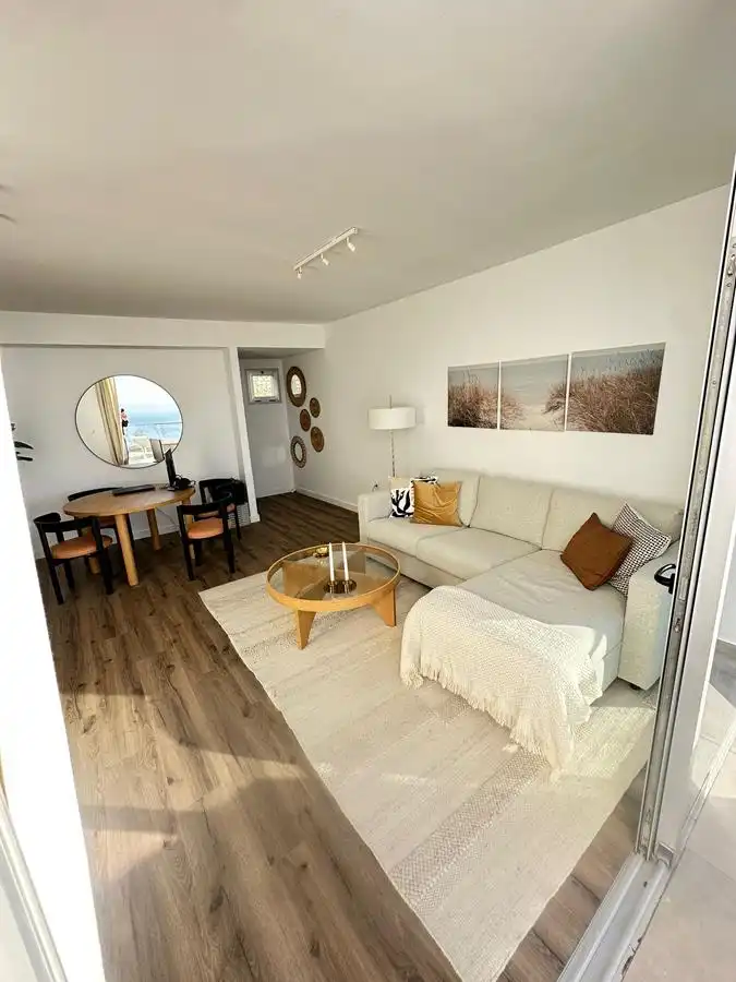 Wohnzimmer von Einfamilien-Reihenhaus zum Verkauf in Almuñécar mit Klimaanlage, Heizung und Parkett