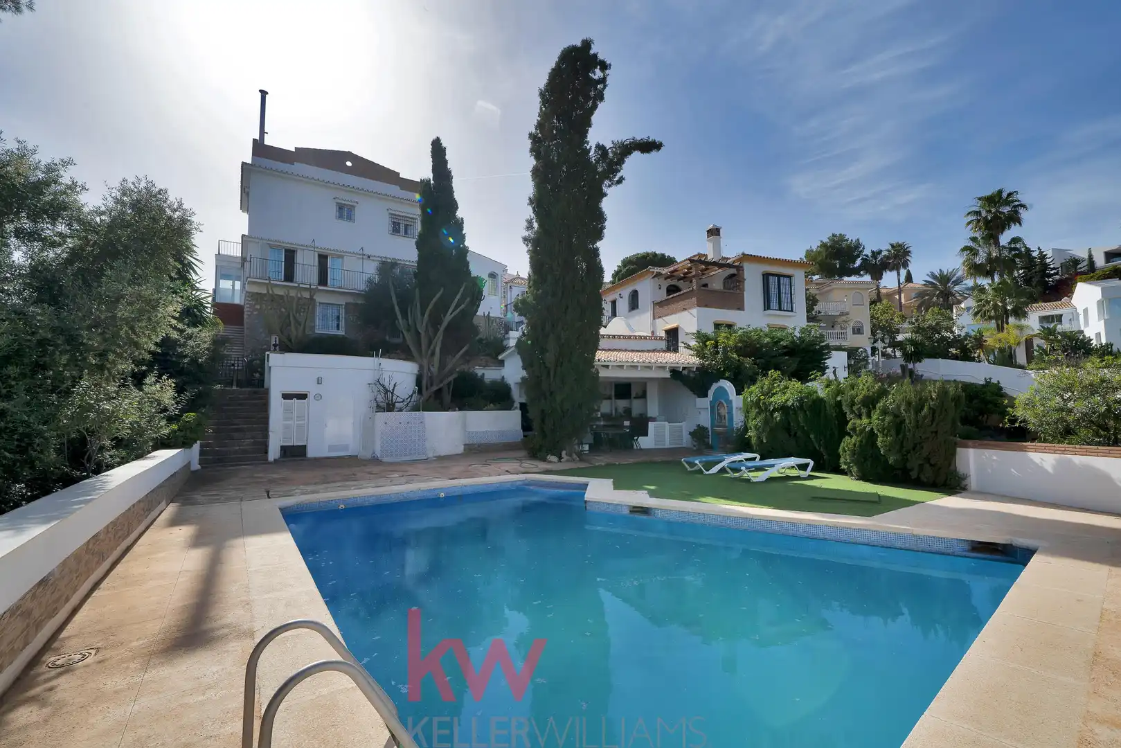 Piscina de Casa o xalet en venda en Málaga amb Aire condicionat, Calefacció i Jardí privat