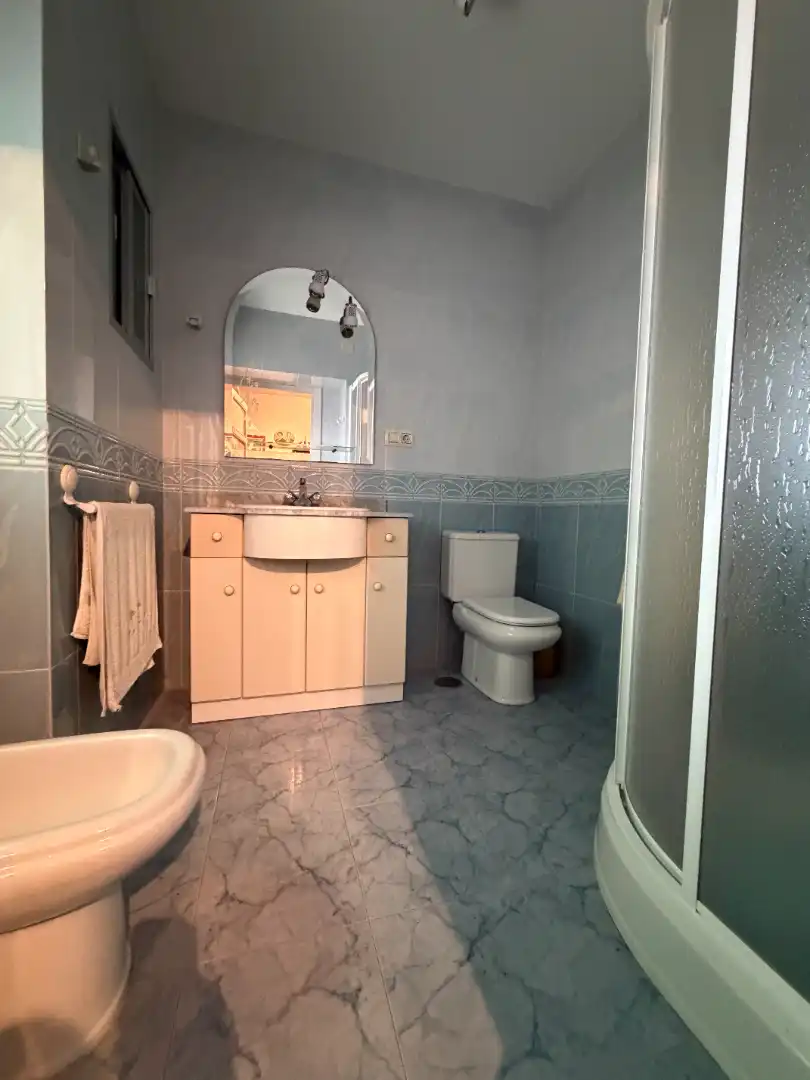Bathroom of Houses for sale in Úbeda  with Storage room and Swimming Pool