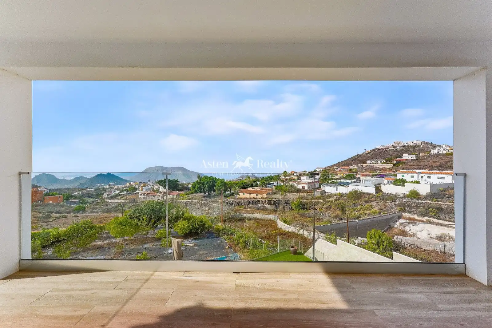 Living room of Houses for sale in La Camella