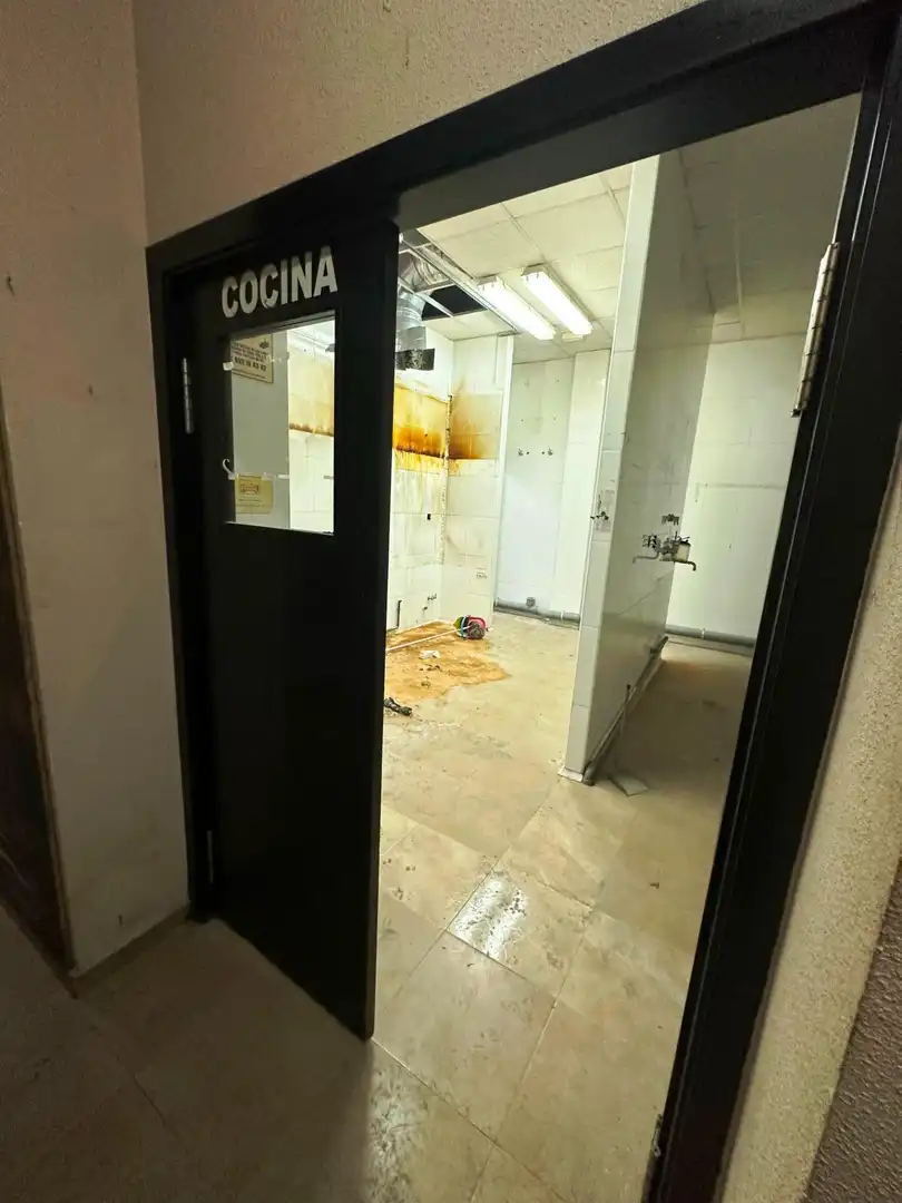 Geschaftsraum zur Miete in Murcia